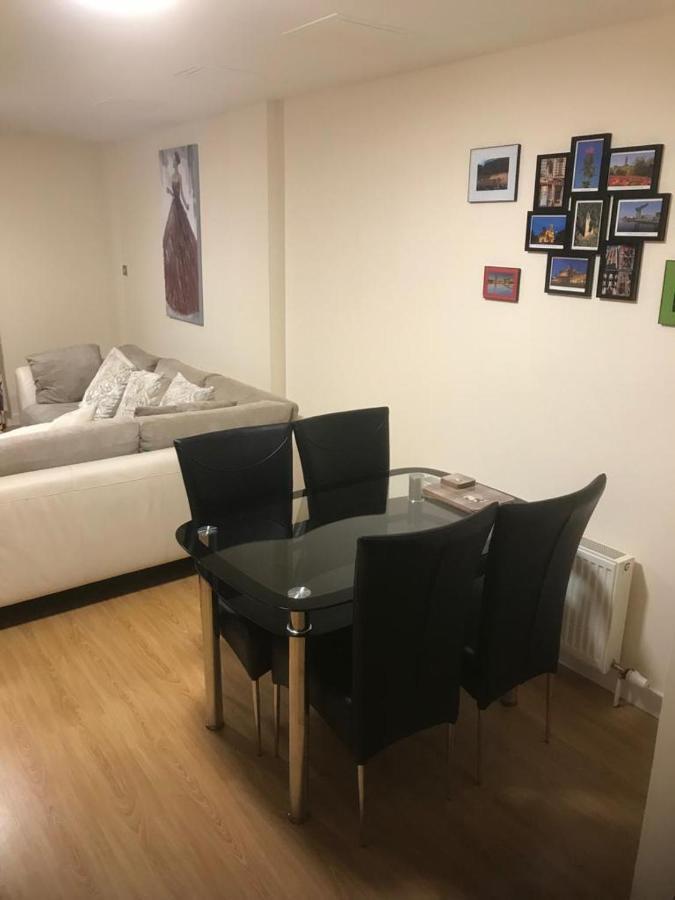 Ochiltree Apartment Glasgow Eksteriør billede